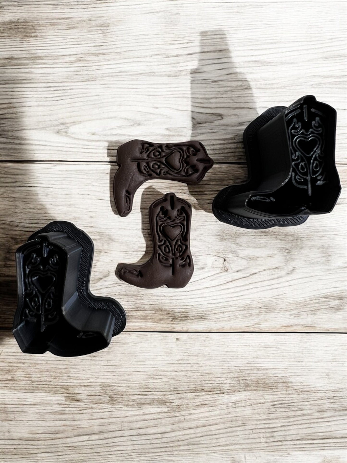 🤠🔥 Flaming Heart Cowboy Boot Clay Cutter – 3D Printed – 30mm – Western Rebel Style 🔥🤠